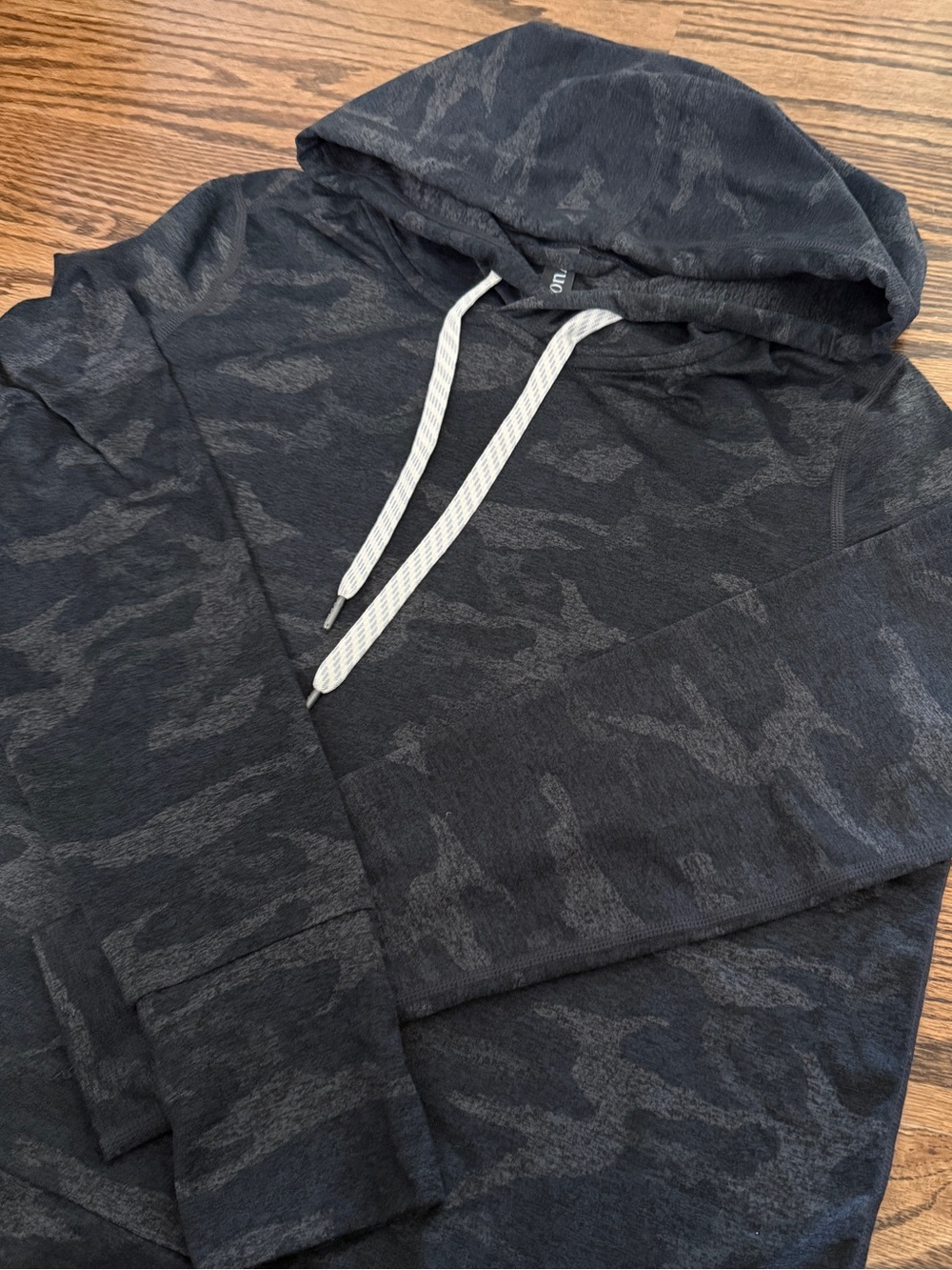 Vuori Halo Essential Hoodie - Heathered Camo